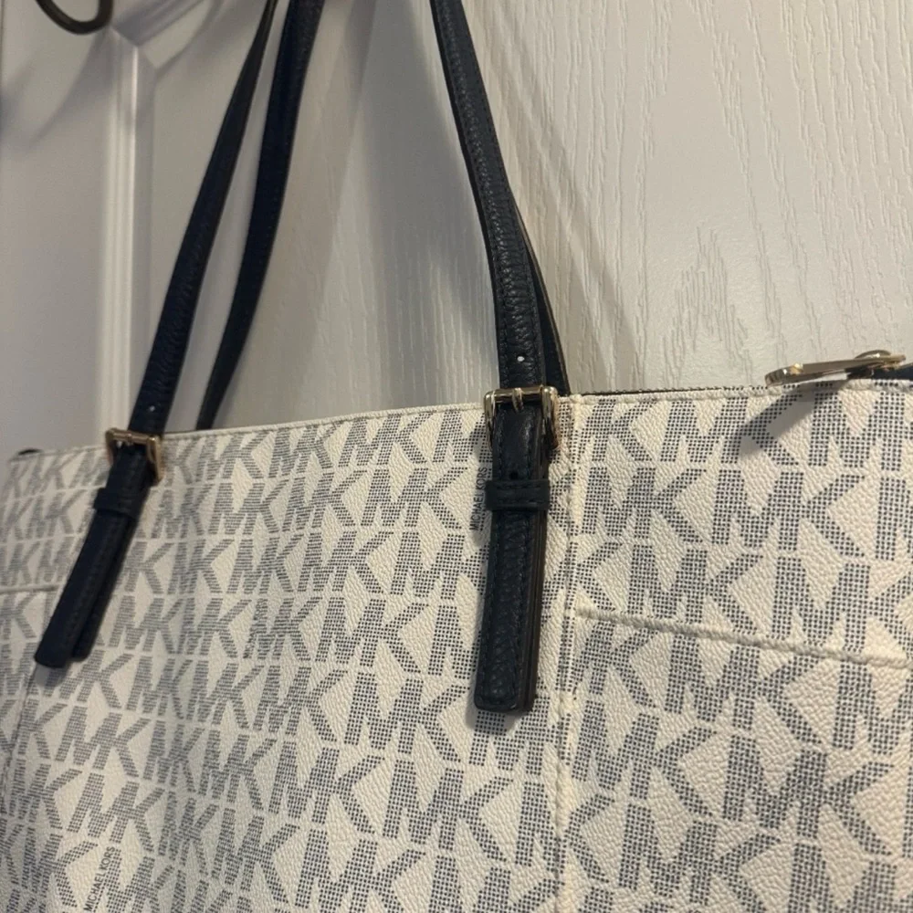 Michael Kors White and Blue  Tote Bag - Picture 6 of 6